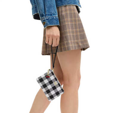 Monedero Coach Corner Zip Wristlet With Gingham Print And Charm Black Multi