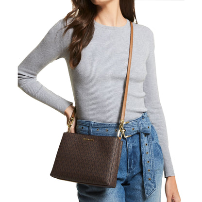 Bolsa Michael Kors Trisha Medium Logo Crossbody Bag Brown