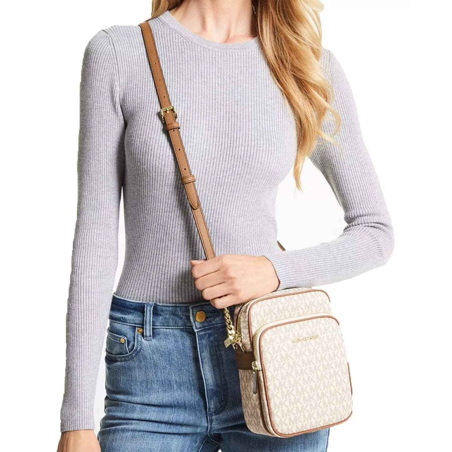 Bolsa Michael Kors Jet Set Travel Medium Logo Crossbody Bag Vanilla