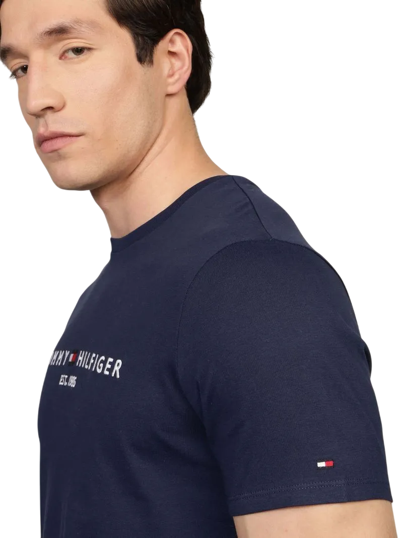 Playera Tommy Hilfiger Cuello Redondo Letras Bordadas